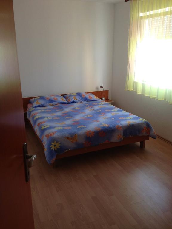 Apartments Mirakul Lopar Exterior foto