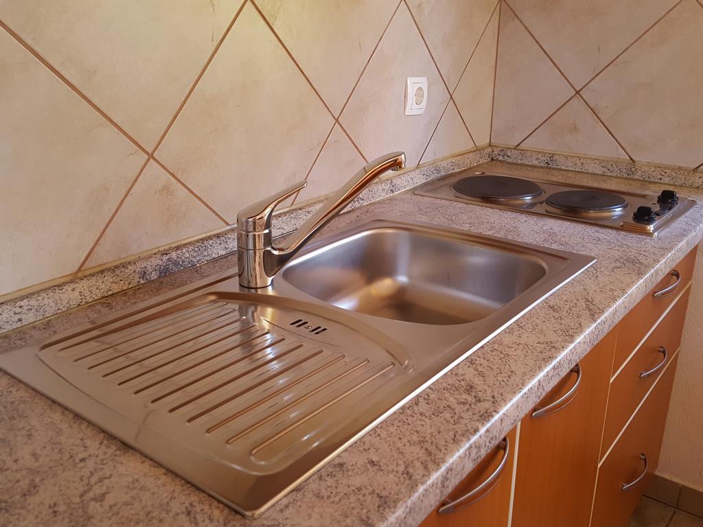 Apartments Mirakul Lopar Exterior foto