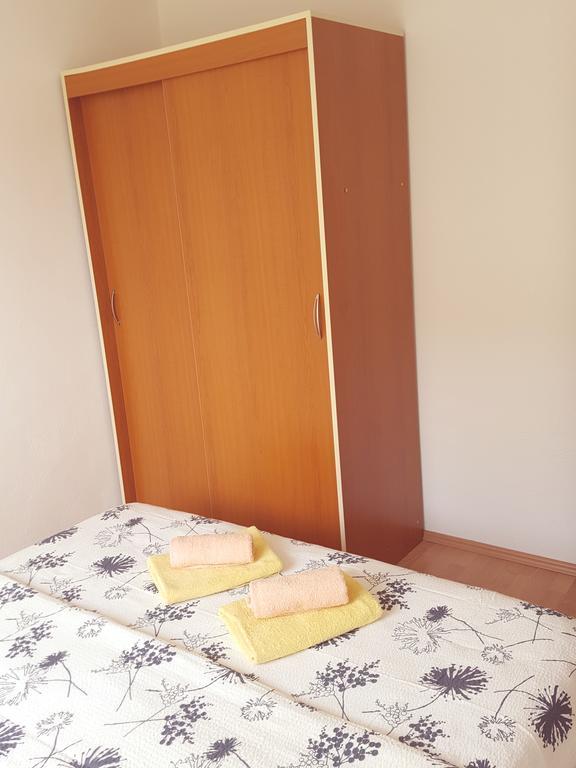 Apartments Mirakul Lopar Exterior foto
