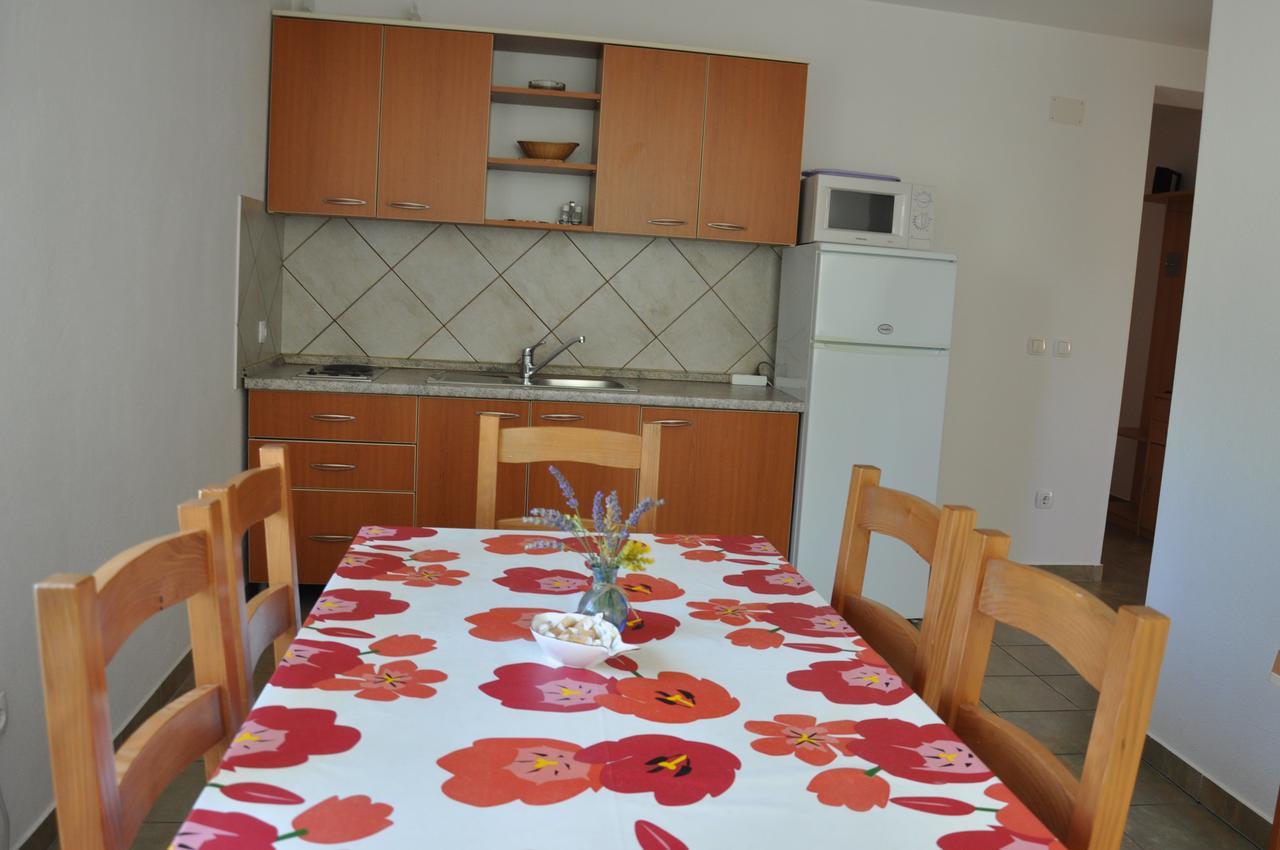 Apartments Mirakul Lopar Exterior foto
